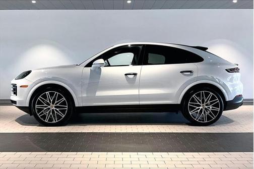 2024 Porsche Cayenne Base