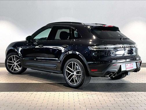 2026 Porsche Macan AWD