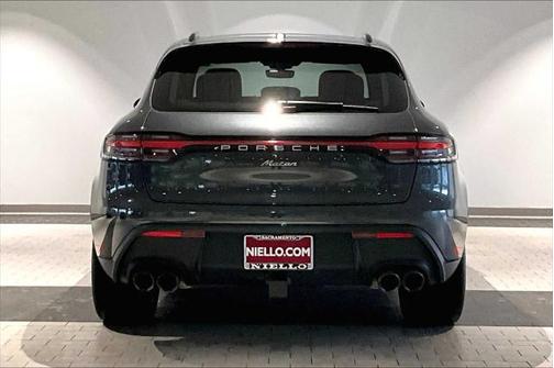 2024 Porsche Macan Base