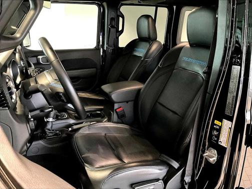 Black Clearcoat 2023 Jeep Wrangler 4xe Rubicon