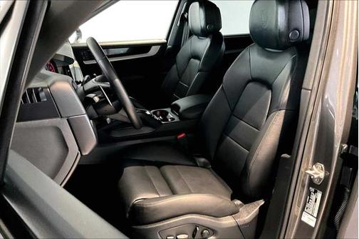 2024 Porsche Cayenne AWD