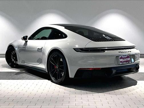 2023 Porsche 911 Carrera GTS