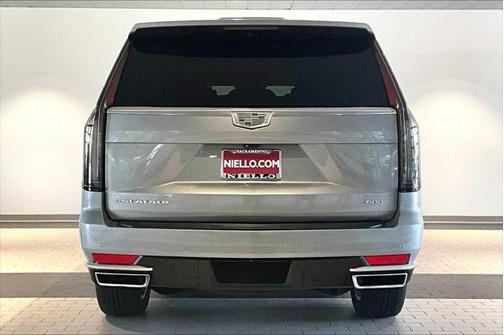 2023 Cadillac Escalade ESV Premium Luxury Platinum