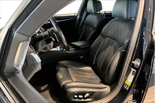 2022 BMW M550 i Xdrive