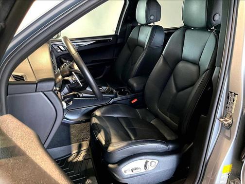 2024 Porsche Macan S