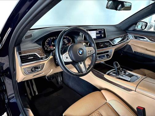Tanzanite Blue II Metallic 2021 BMW 750 i xDrive