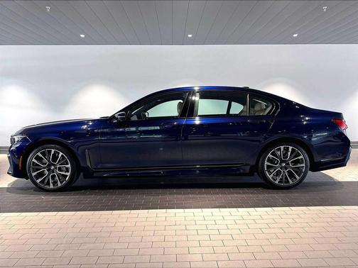 Tanzanite Blue II Metallic 2021 BMW 750 i xDrive