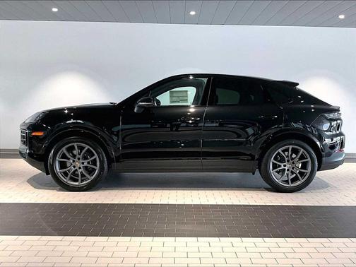 Chromite Black Metallic 2026 Porsche Cayenne Cayenne
