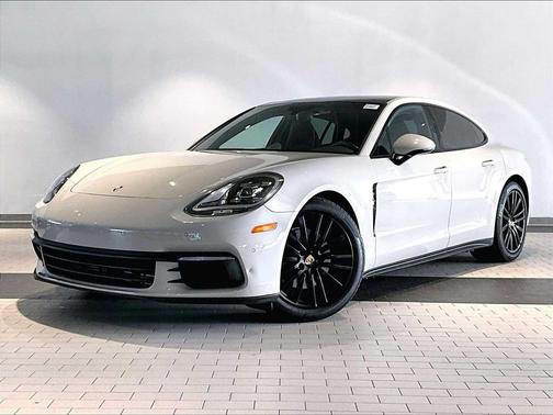2018 Porsche Panamera 4