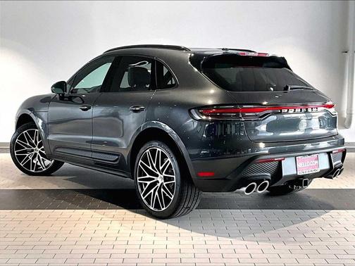 2025 Porsche Macan AWD