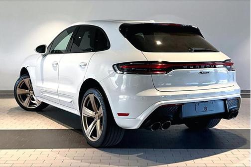 2023 Porsche Macan Base