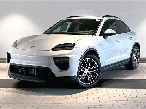 2026 Porsche Macan 4