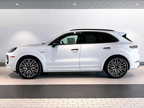 2026 Porsche Cayenne Cayenne Turbo E-Hybrid