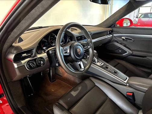 Guards Red 2017 Porsche 911 Turbo
