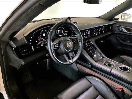 2024 Porsche Taycan Turbo S