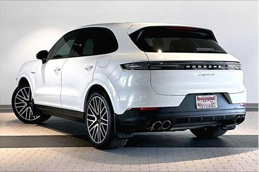 2024 Porsche Cayenne E-Hybrid S