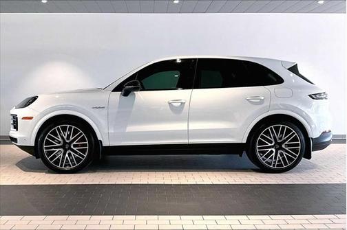 2024 Porsche Cayenne E-Hybrid S
