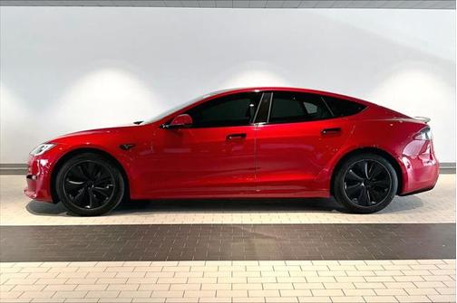 2021 Tesla Model S Plaid