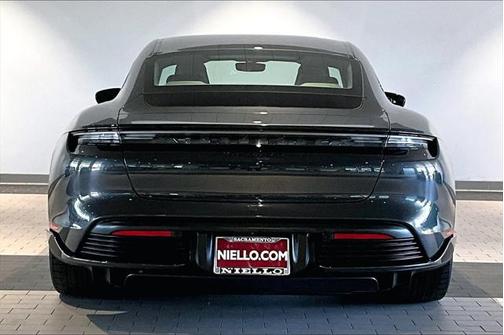 2022 Porsche Taycan 4S