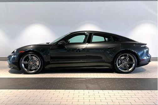 2022 Porsche Taycan 4S