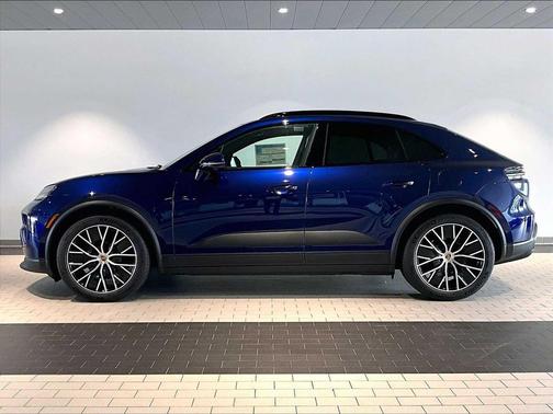 2026 Porsche Macan 4