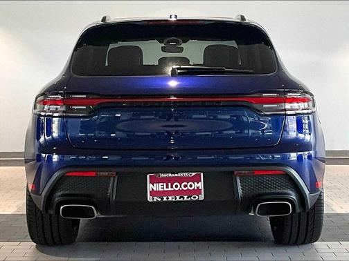 2024 Porsche Macan AWD