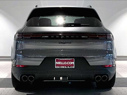 2026 Porsche Cayenne Cayenne E-Hybrid