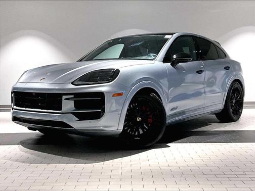 2025 Porsche Cayenne GTS