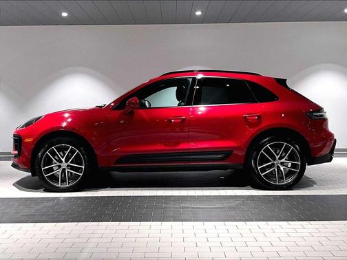 2024 Porsche Macan AWD