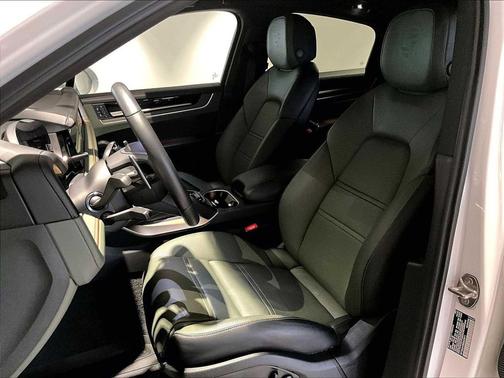 2025 Porsche Cayenne Cayenne