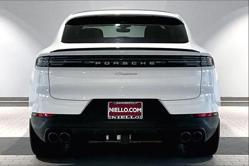 2025 Porsche Cayenne Cayenne