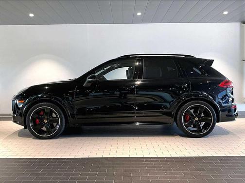 Black 2016 Porsche Cayenne Turbo