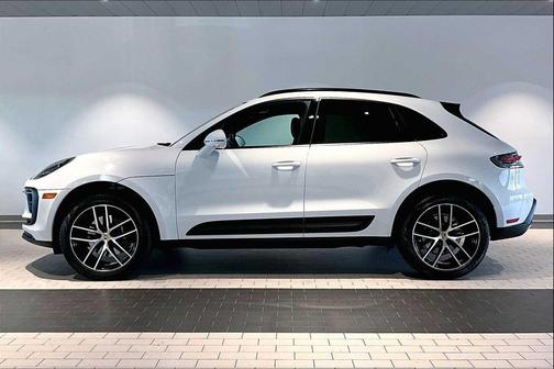 2025 Porsche Macan AWD