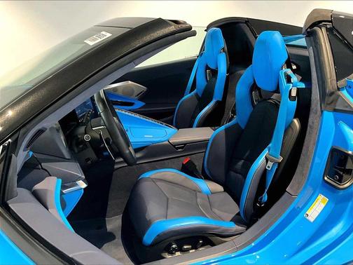 2023 Chevrolet Corvette Stingray w/3LT