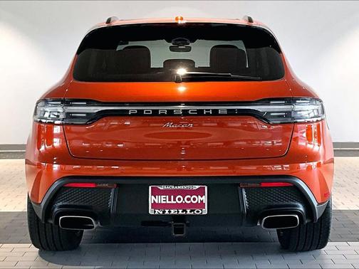 2024 Porsche Macan AWD