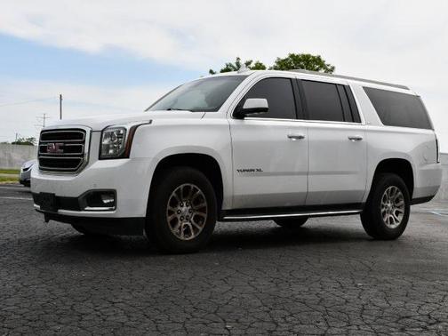 2017 GMC Yukon XL SLT