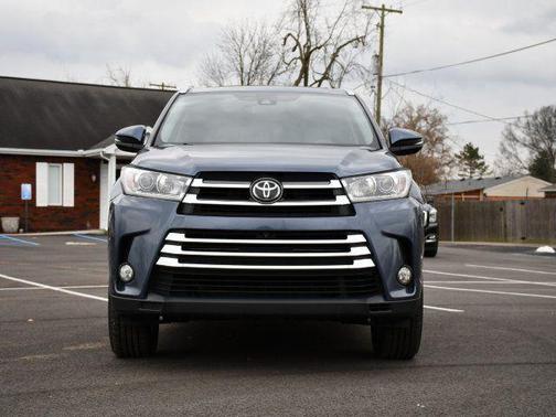 2017 Toyota Highlander Limited Platinum