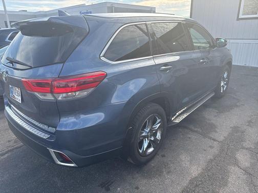 2017 Toyota Highlander Limited Platinum