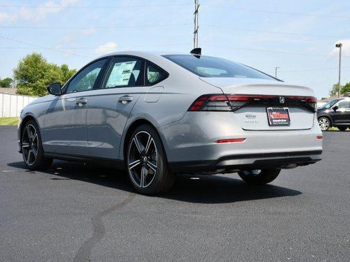 Urban Gray Pearl 2026 Honda Accord SE