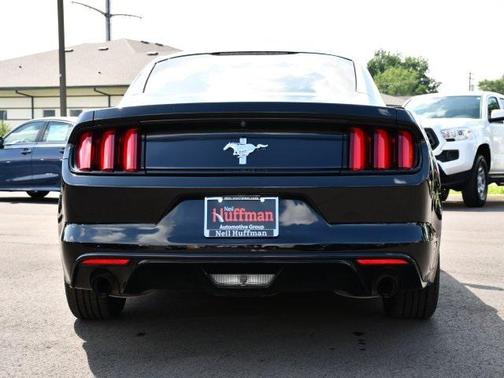 2017 Ford Mustang V6