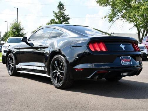 2017 Ford Mustang V6