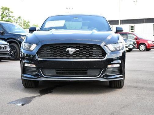 2017 Ford Mustang V6