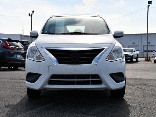 2016 Nissan Versa 1.6 SV
