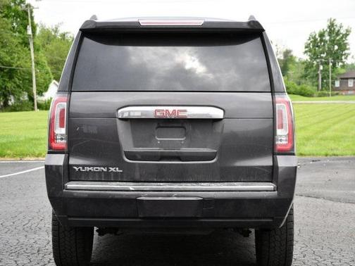 2016 GMC Yukon XL Denali