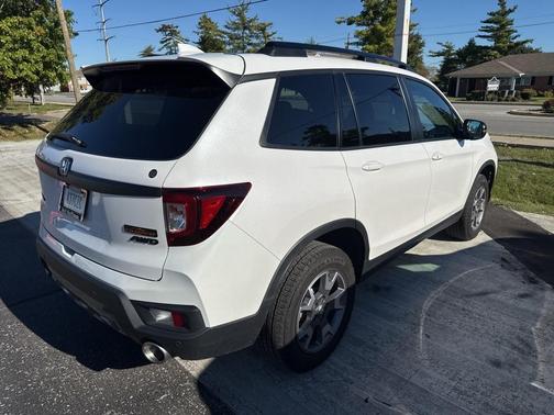 2023 Honda Passport AWD TrailSport