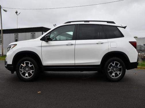 2023 Honda Passport AWD TrailSport