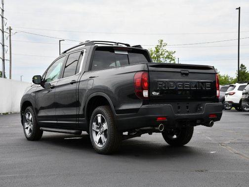 Crystal Black Pearl 2026 Honda Ridgeline RTL