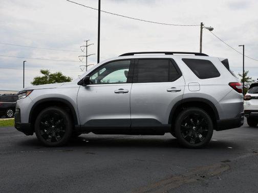 Solar Silver Metallic 2026 Honda Pilot Black Edition