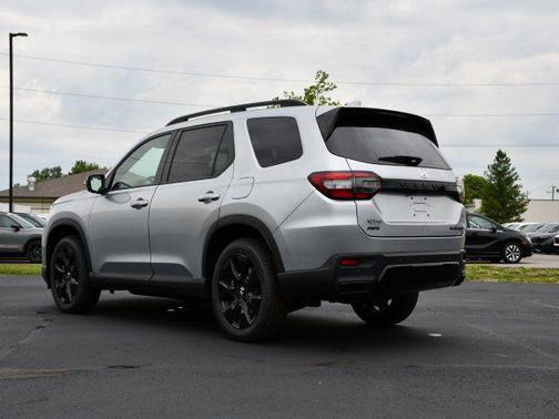 Solar Silver Metallic 2026 Honda Pilot Black Edition