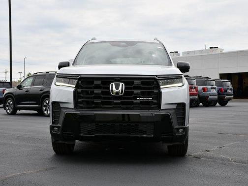 Solar Silver Metallic 2026 Honda Pilot Black Edition